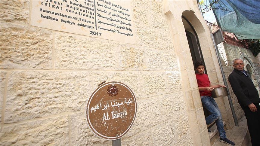 محافظ طولكرم يعلن إطلاق تكية الشهيد ياسر عرفات الخيرية